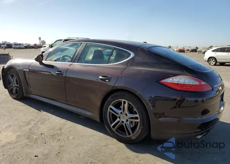2012 Porsche Panamera 4S z USA, uszkodzony, nr VIN WP0AB2A76CL060521